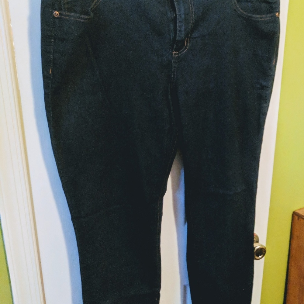 Forever 21 dark denim skinny jeans